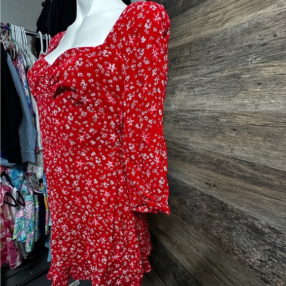 Zara Red Sweetheart Bell Sleeve Floral Sundress - Picture 2 of 6